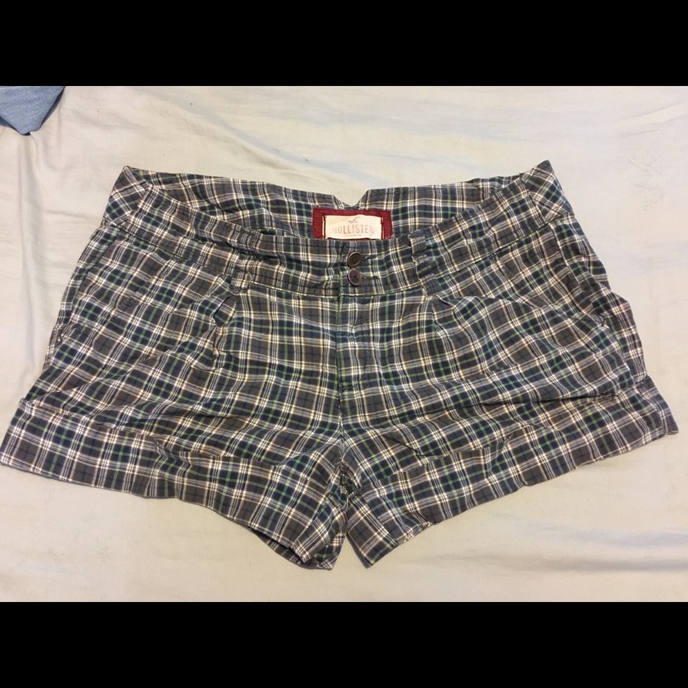 HOLLISTER short